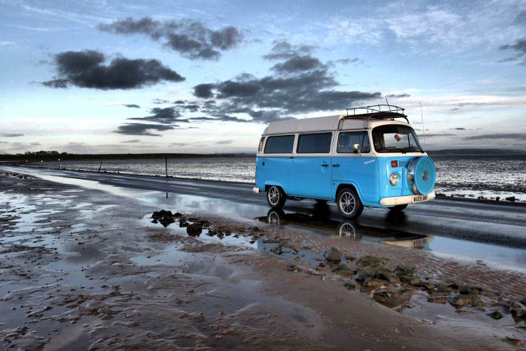 VW Bus am Strand